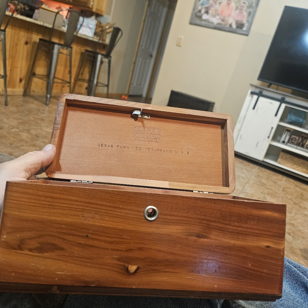 Vintage Texas Furn Co Cedar Jewelry Box - Brown